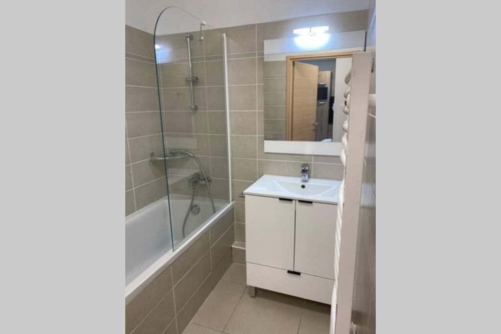 Appartement De Charme Dans Residence Avec Piscine La Joue Du Loup Saint-Étienne-en-Dévoluy エクステリア 写真