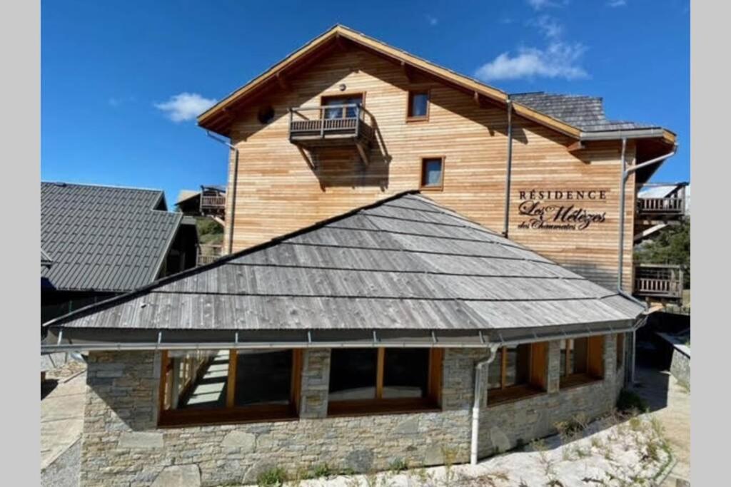 Appartement De Charme Dans Residence Avec Piscine La Joue Du Loup Saint-Étienne-en-Dévoluy エクステリア 写真