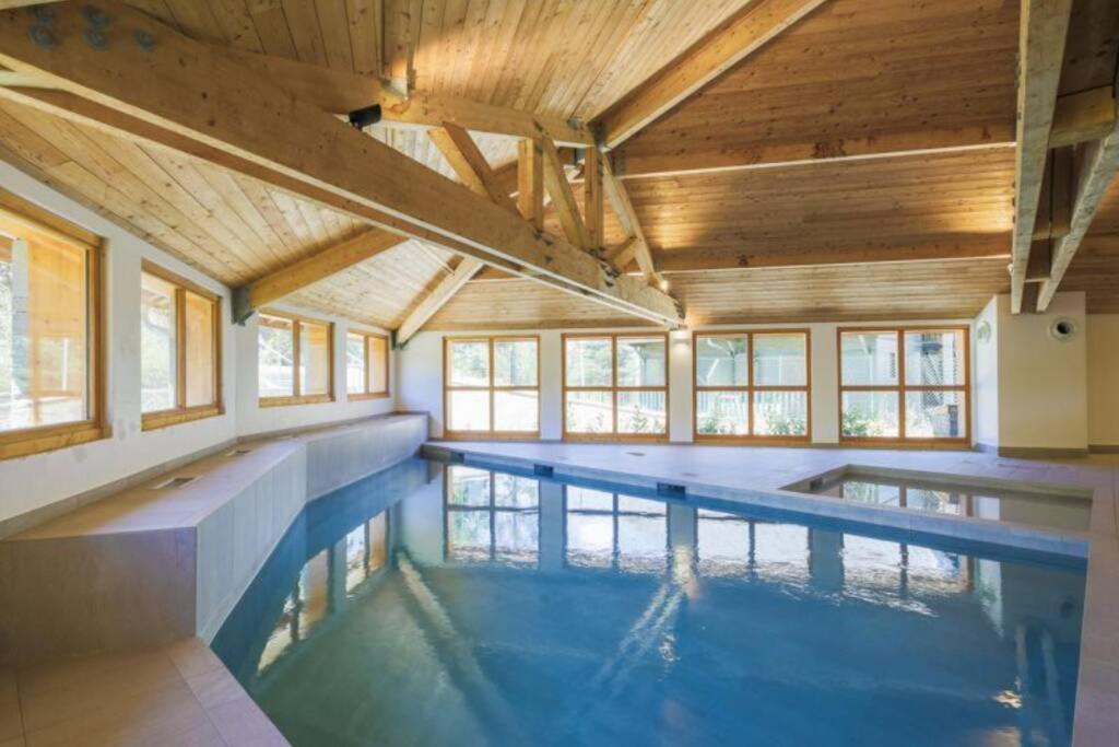 Appartement De Charme Dans Residence Avec Piscine La Joue Du Loup Saint-Étienne-en-Dévoluy エクステリア 写真